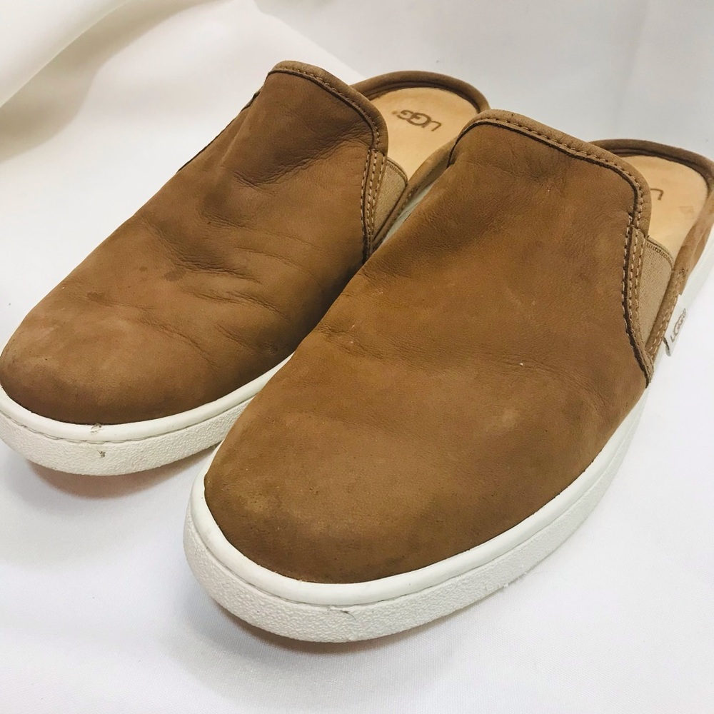 UGG Women’s Gene Sneakers Tan sz 9.5 - Picture 5 of 15